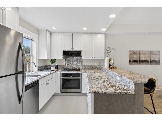 4934 Sw 1ST Ave, Portland, OR 97239