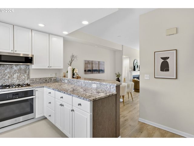 4934 Sw 1ST Ave, Portland, OR 97239