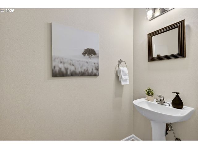 4934 Sw 1ST Ave, Portland, OR 97239