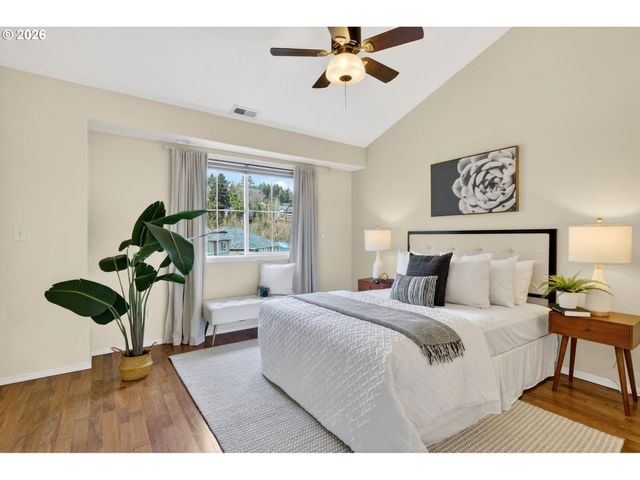 4934 Sw 1ST Ave, Portland, OR 97239