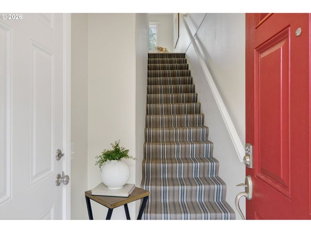 4934 Sw 1ST Ave, Portland, OR 97239