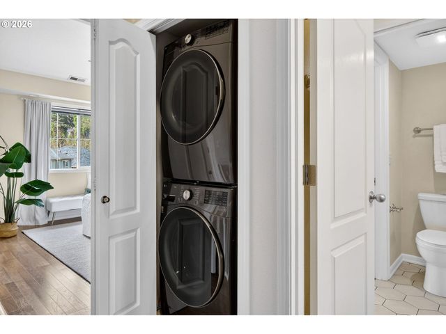 4934 Sw 1ST Ave, Portland, OR 97239