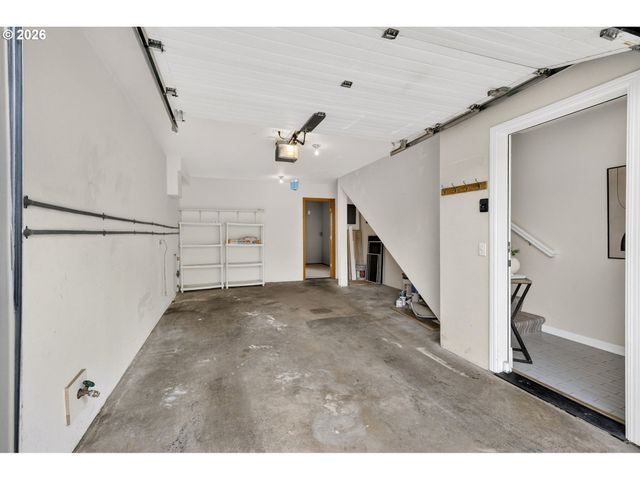 4934 Sw 1ST Ave, Portland, OR 97239