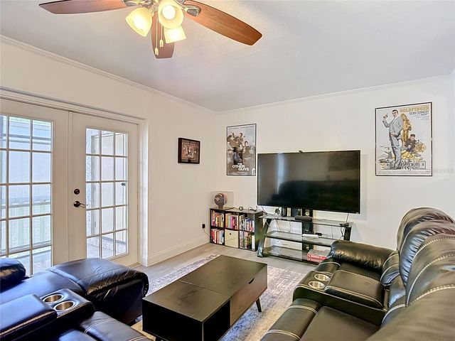 4611 W NORTH B STREET 240, Tampa, FL 33609