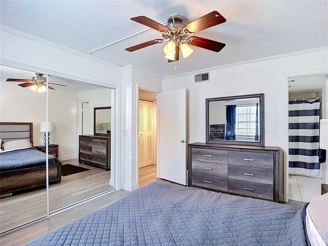 4611 W NORTH B STREET 240, Tampa, FL 33609