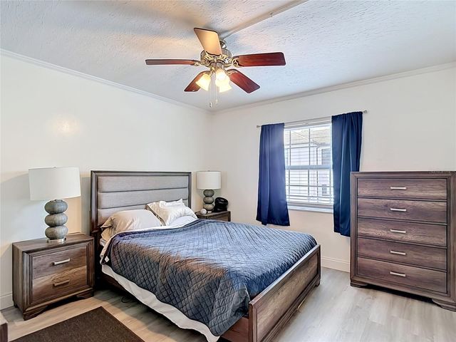 4611 W NORTH B STREET 240, Tampa, FL 33609