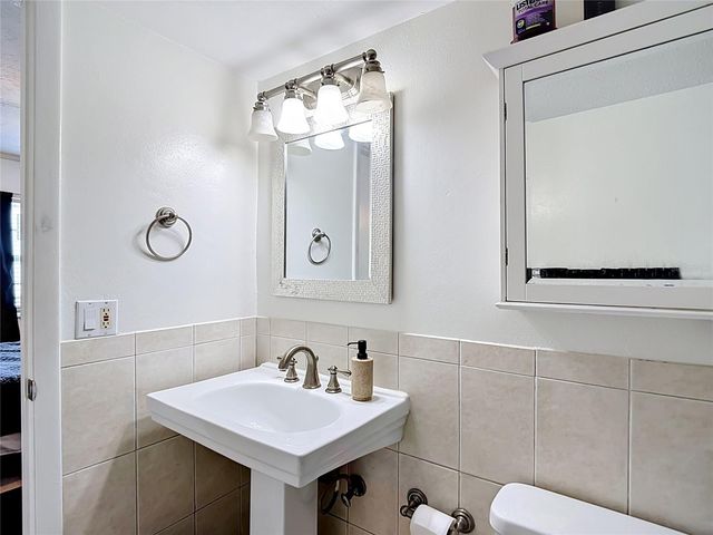 4611 W NORTH B STREET 240, Tampa, FL 33609