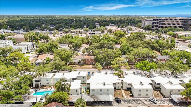 4611 W NORTH B STREET 240, Tampa, FL 33609