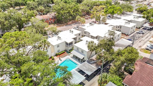 4611 W NORTH B STREET 240, Tampa, FL 33609