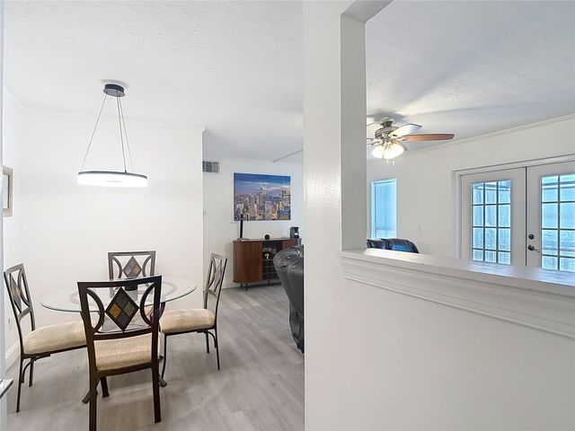 4611 W NORTH B STREET 240, Tampa, FL 33609