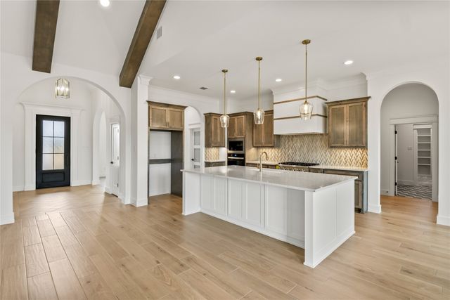 700 Burr Oak Lane, Weatherford, TX 76085