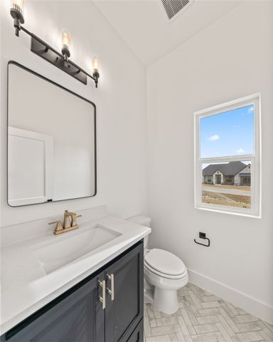 700 Burr Oak Lane, Weatherford, TX 76085