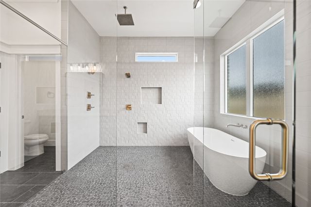 700 Burr Oak Lane, Weatherford, TX 76085