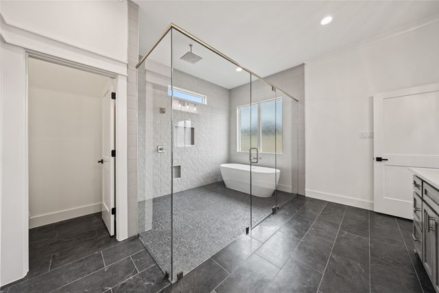 700 Burr Oak Lane, Weatherford, TX 76085