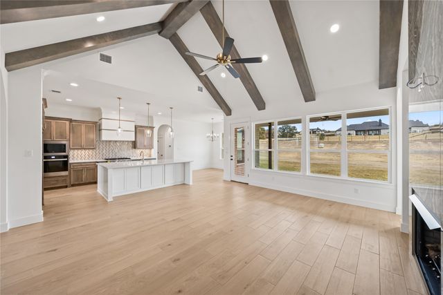 700 Burr Oak Lane, Weatherford, TX 76085