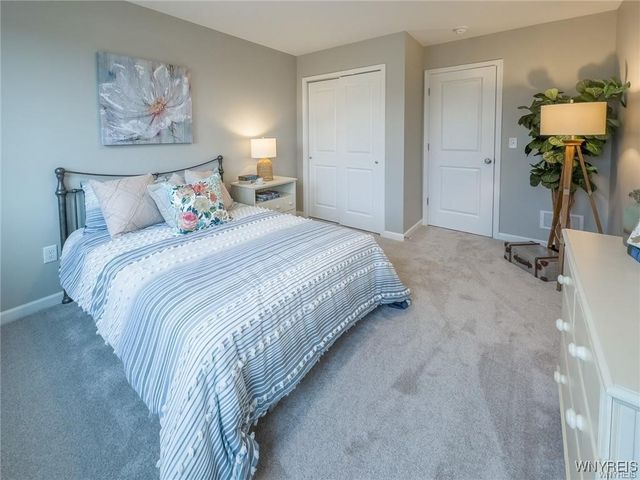 12 White Orchid Way, Lancaster, NY 14086