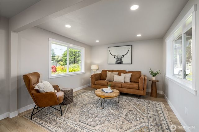 323 W King Tut Road, Bellingham, WA 98226