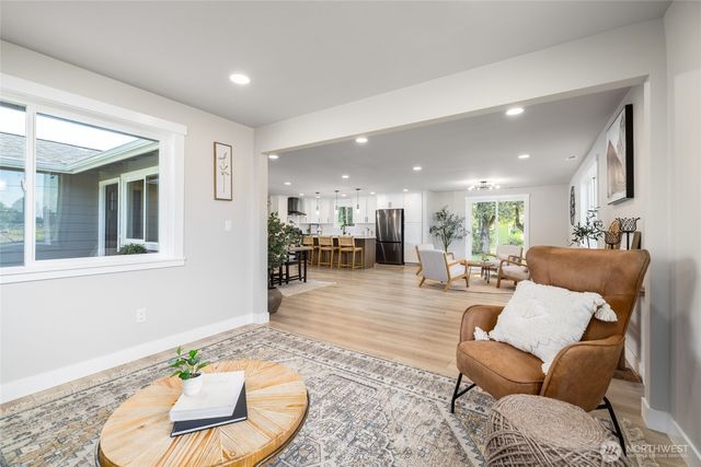 323 W King Tut Road, Bellingham, WA 98226