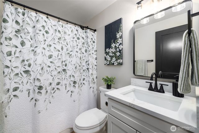 323 W King Tut Road, Bellingham, WA 98226