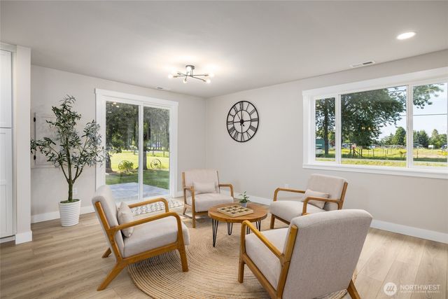 323 W King Tut Road, Bellingham, WA 98226