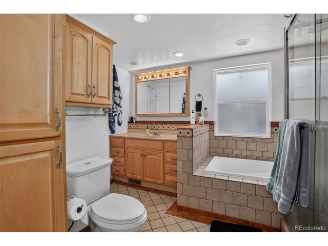 9900 W 57th Pl, Arvada, CO 80002
