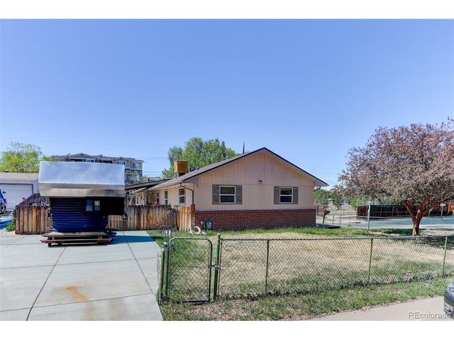 9900 W 57th Pl, Arvada, CO 80002