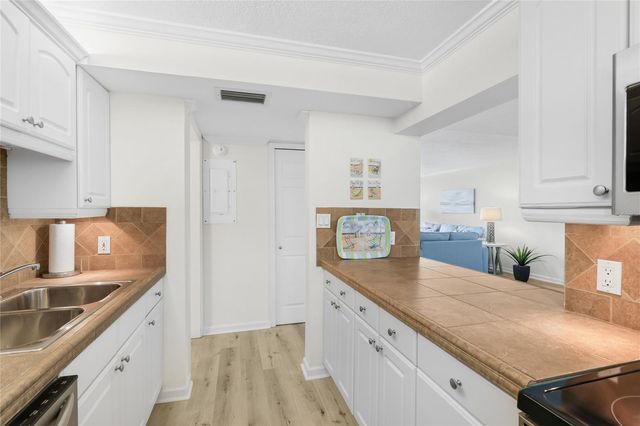 3240 GULF OF MEXICO DRIVE B504, Longboat Key, FL 34228