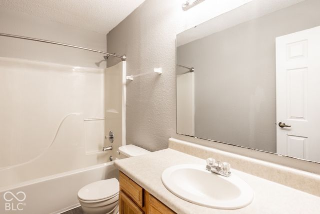 12351 Blue Sky Drive, Fishers, IN 46037