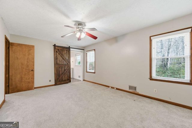 185 Redwood Circle, Fayetteville, GA 30214