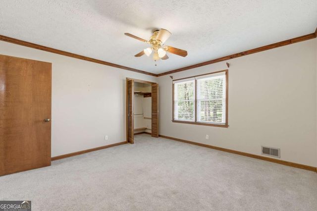 185 Redwood Circle, Fayetteville, GA 30214