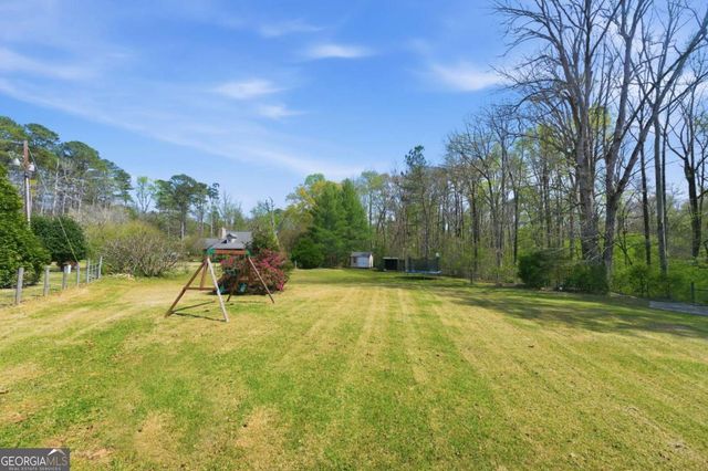 185 Redwood Circle, Fayetteville, GA 30214