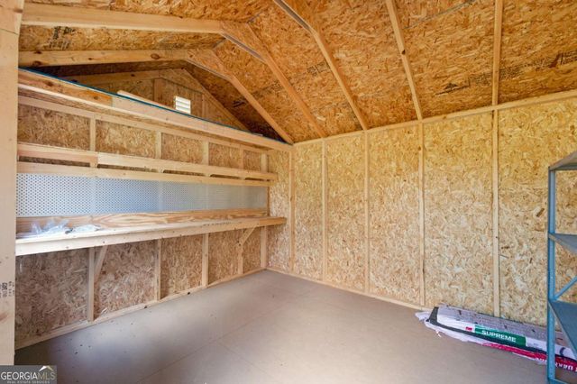 185 Redwood Circle, Fayetteville, GA 30214