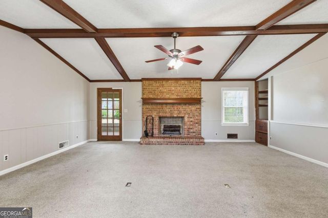 185 Redwood Circle, Fayetteville, GA 30214