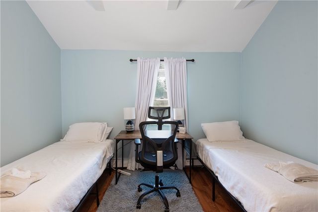 391 Aquidneck Avenue, Middletown, RI 02842