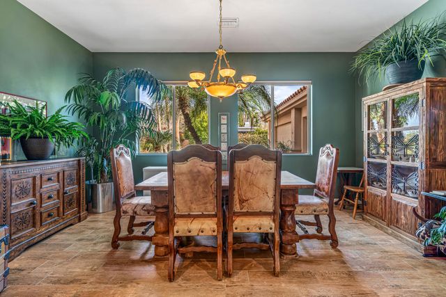 725 W Azalea Circle W, Palm Springs, CA 92264