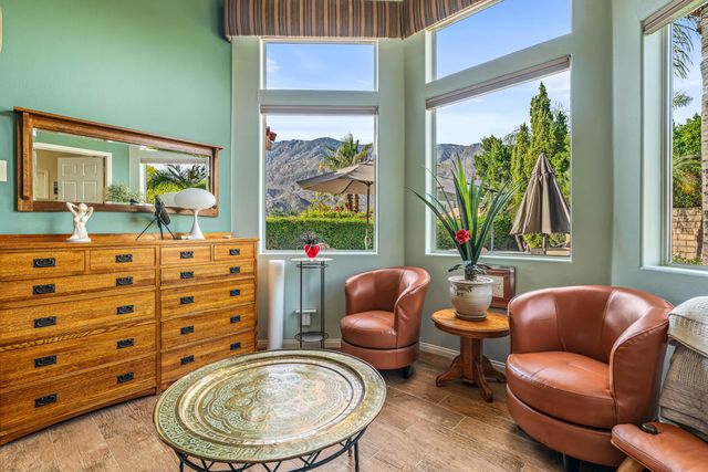 725 W Azalea Circle W, Palm Springs, CA 92264