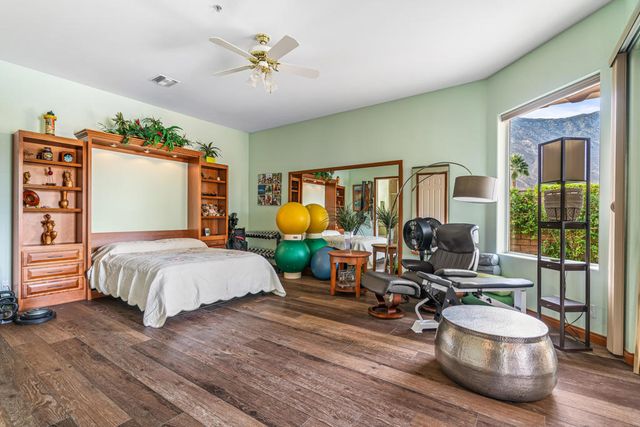 725 W Azalea Circle W, Palm Springs, CA 92264