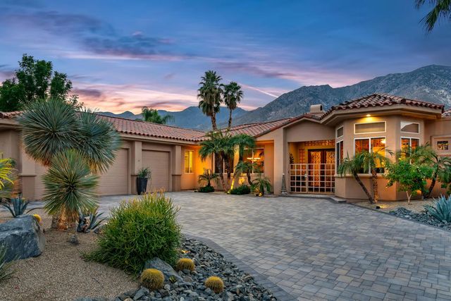 725 W Azalea Circle W, Palm Springs, CA 92264