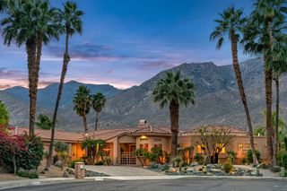 725 W Azalea Circle W, Palm Springs, CA 92264