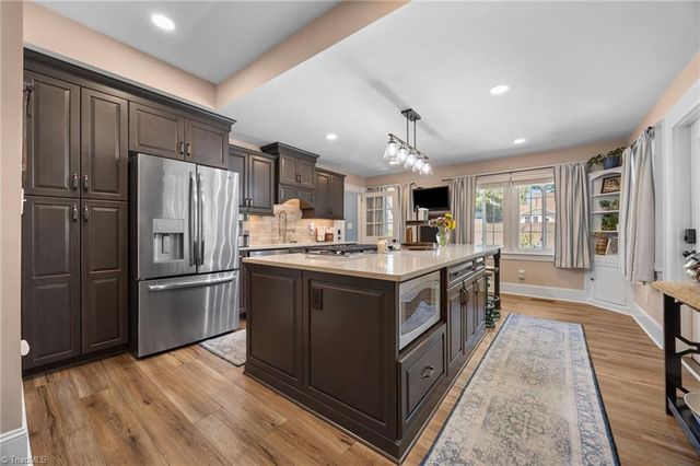 638 Colonial Drive, High Point, NC 27262