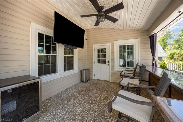 638 Colonial Drive, High Point, NC 27262
