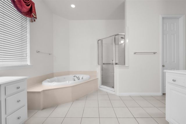 3000 Cedar Ridge Drive, Richardson, TX 75082