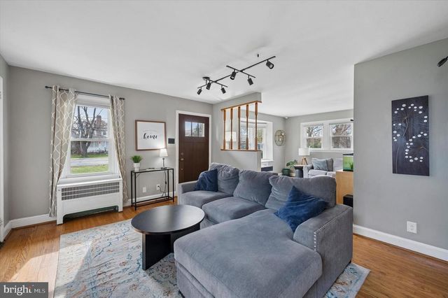 231 E WOODLAND AVE, Springfield, PA 19064