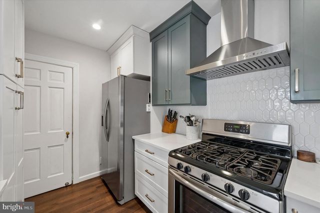 231 E WOODLAND AVE, Springfield, PA 19064