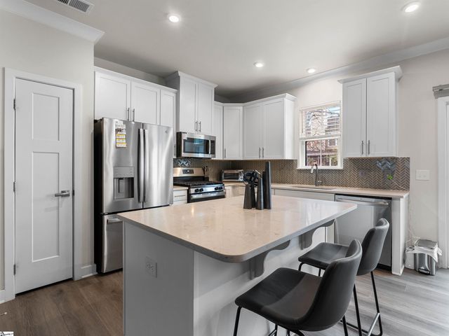 61 Connaught Court, Mauldin, SC 29662