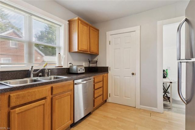 413 George Washington HWY N, Chesapeake, VA 23323