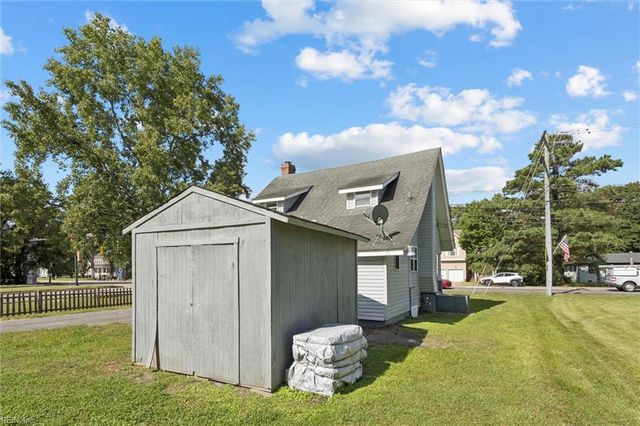 413 George Washington HWY N, Chesapeake, VA 23323