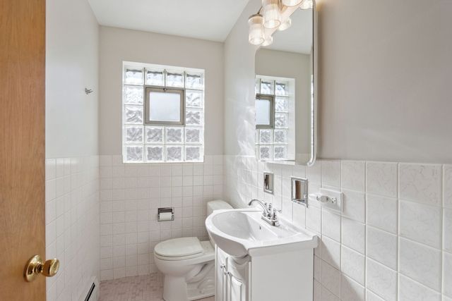 4900 N Ridgewood Avenue, Norridge, IL 60706