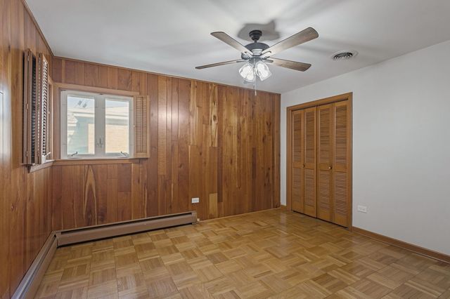 4900 N Ridgewood Avenue, Norridge, IL 60706