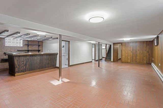 4900 N Ridgewood Avenue, Norridge, IL 60706